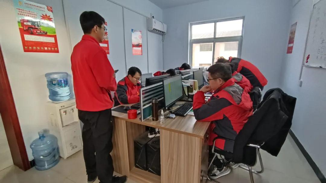 鄭州中聯(lián)電子商務部部長吉平:服務是第二競爭力 吉平3.jpg